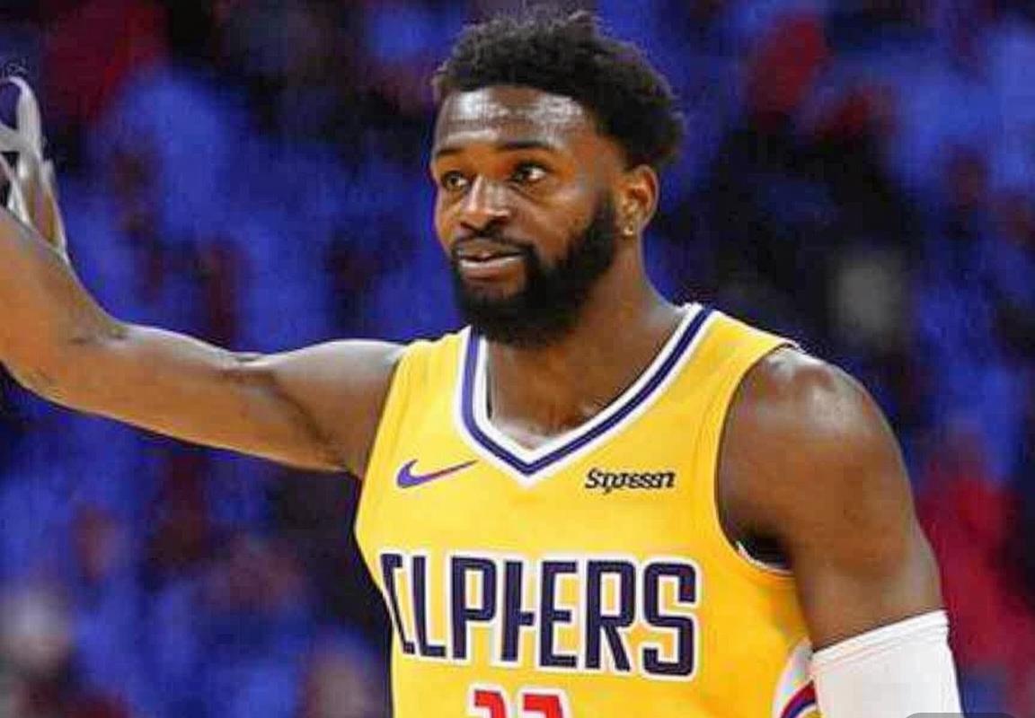 洛杉矶快船队面临博扬·博格丹诺维奇薪资保障抉择：奢侈税压力下的球员交易前景